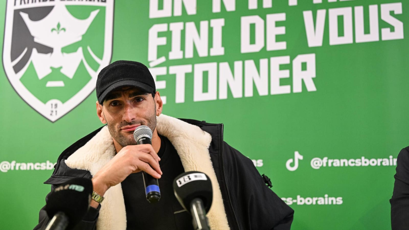 Former Manchester United midfielder Marouane Fellaini announces retirement