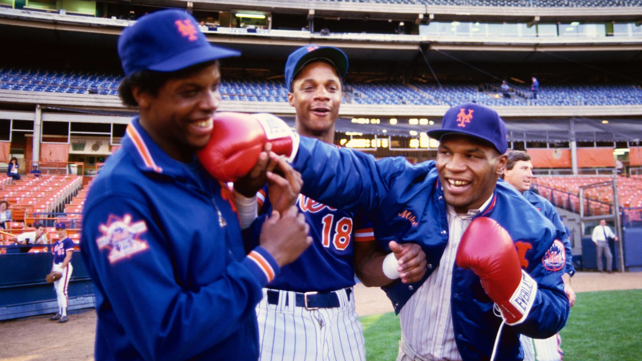 Mets announce plans to retire numbers of 1986 World Series champions Dwight  Gooden and Darryl Strawberry 