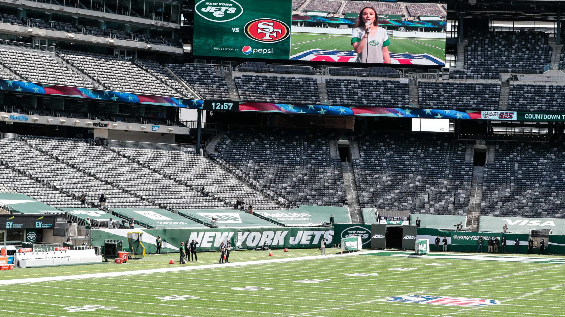 MetLife Stadium Turf Draws Ire after Two More Knee Injuries