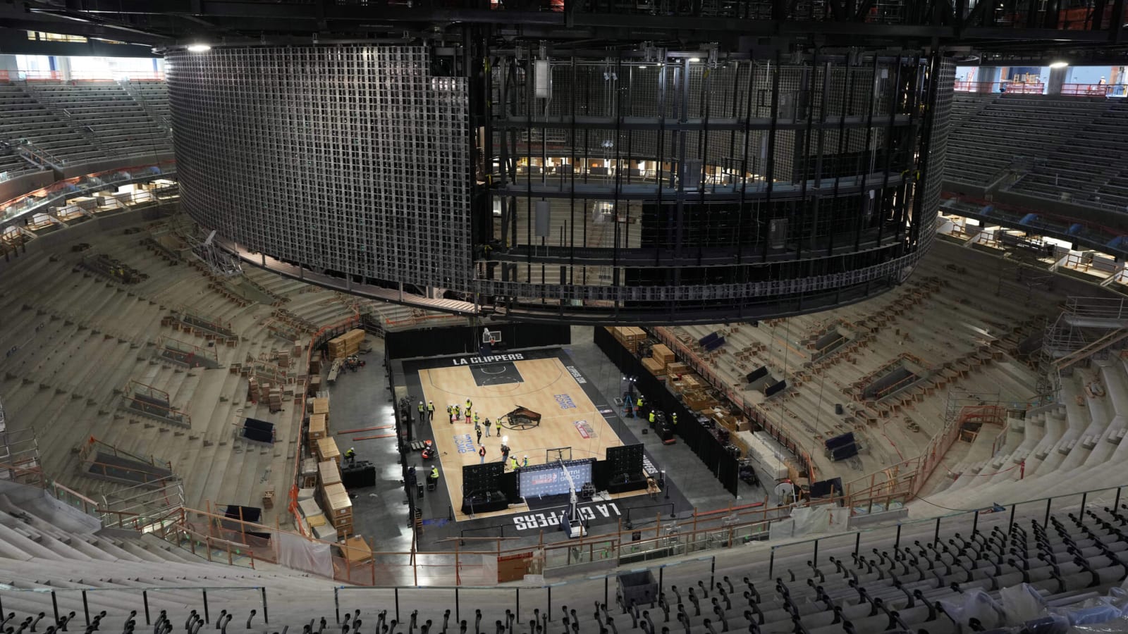 Clippers will have rules for fans sitting in exclusive area of new arena