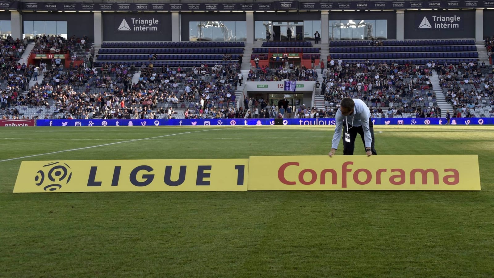 Coronavirus ends French Ligue 1, Ligue 2 seasons