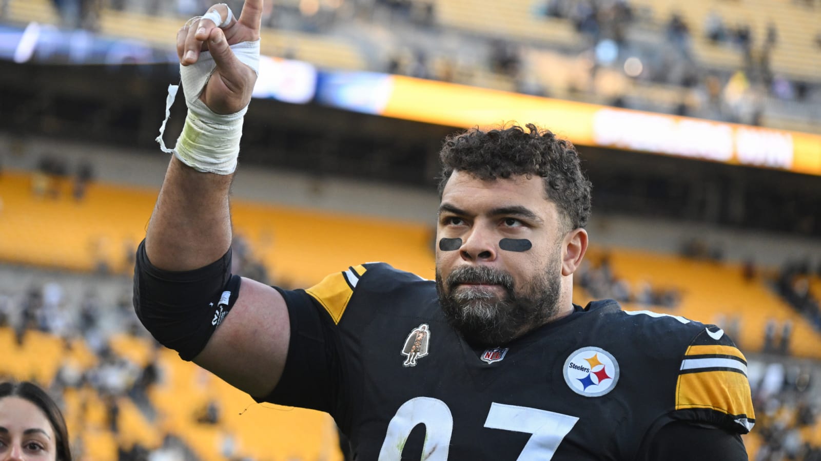 Breaking News: Heyward Hints At Steelers Season Sit Out - rt20vw3