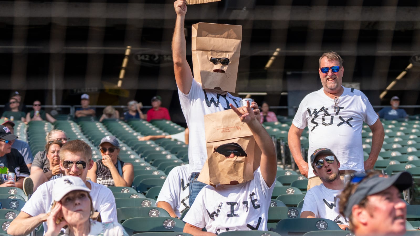 White Sox break record for most modern-era losses