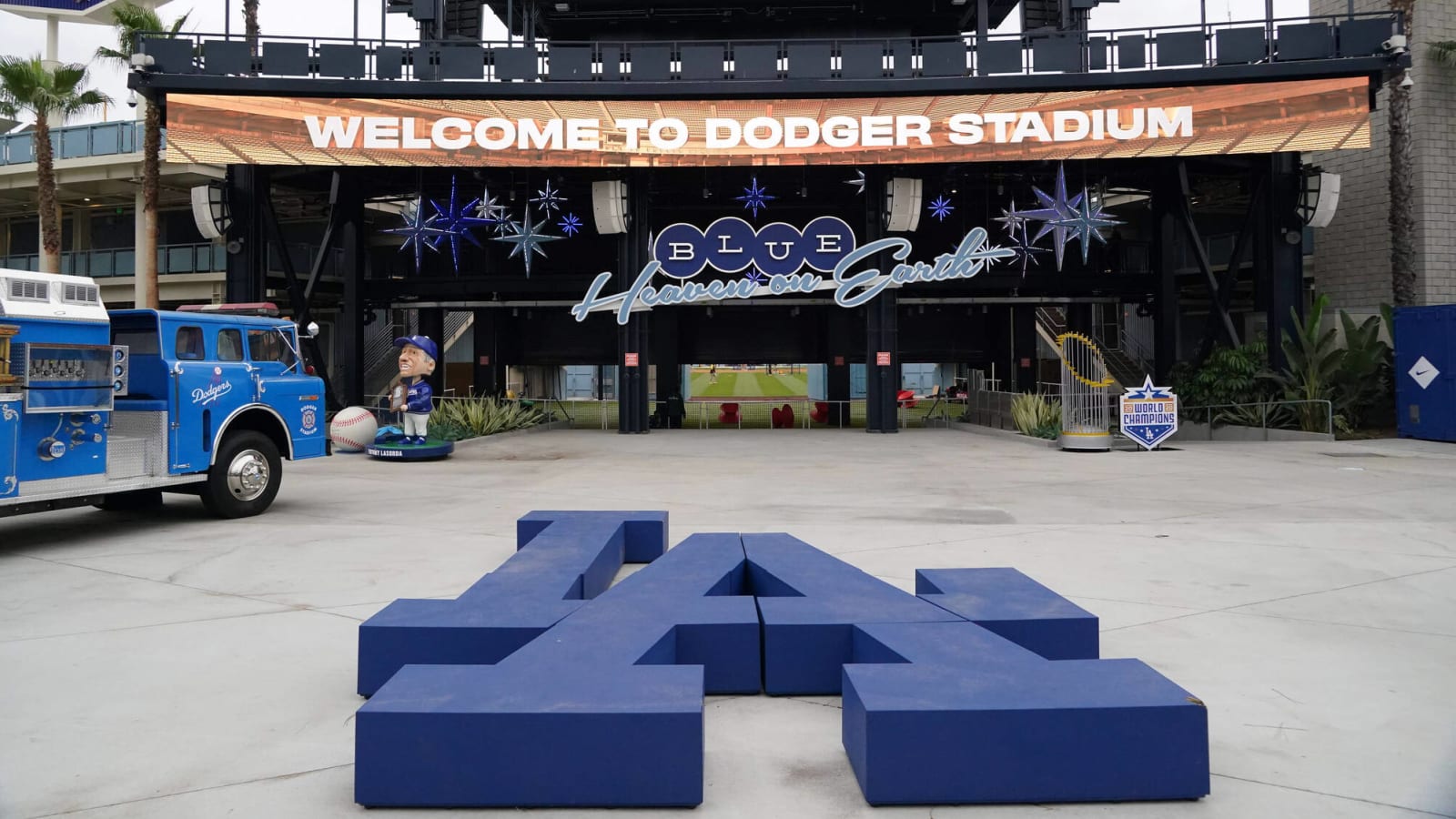 Dodgers spokesperson responds to flooding photos