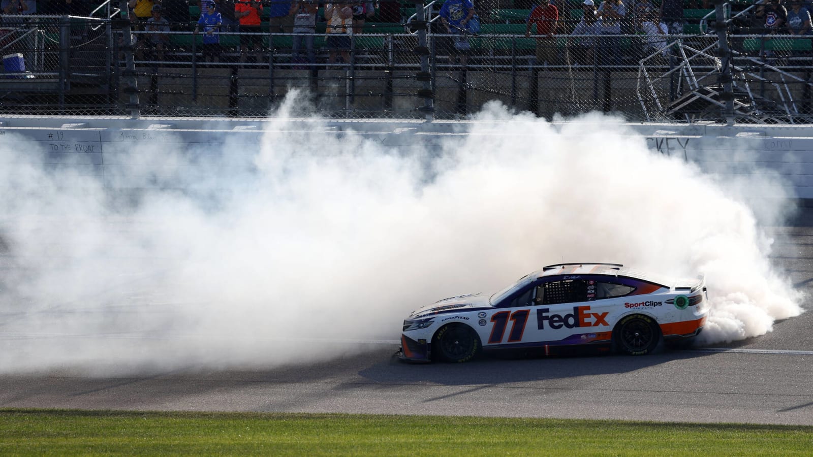 Kansas NASCAR race ends in controversial finish