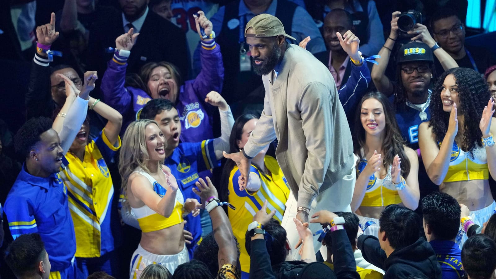 LeBron James ruined legendary All-Star picture with no uniform? Busting myth around outrage