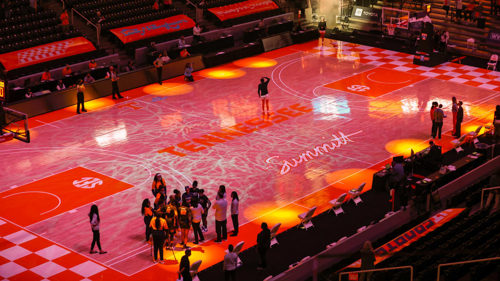 Tennessee cleared to return ahead of Arkansas game
