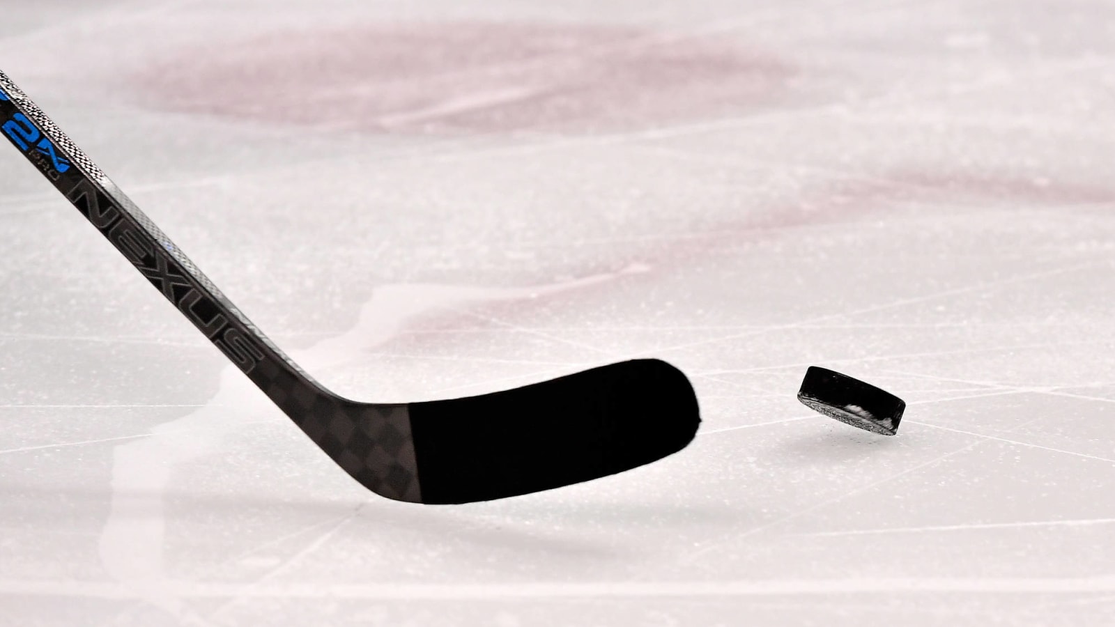 19-year-old Russian player dies after being struck by puck