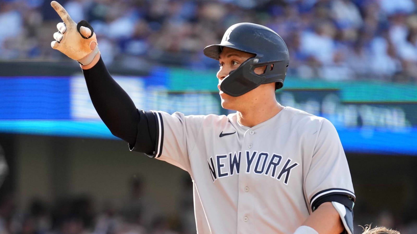 Yankees slugger Aaron Judge reveals he has torn ligament in toe