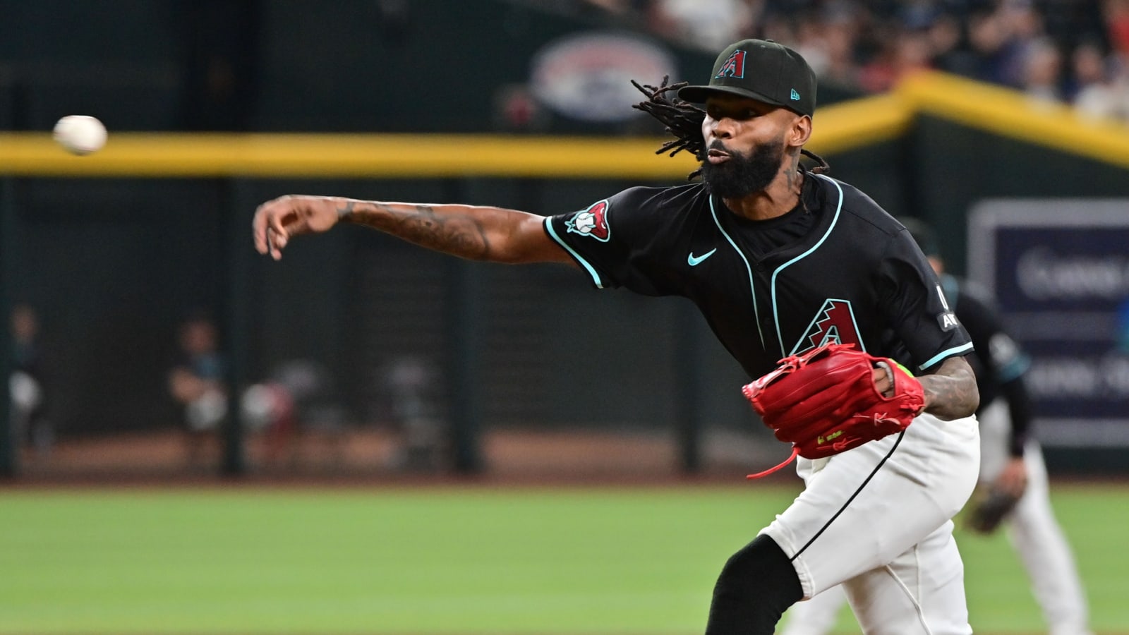 Former Toronto Blue Jays pitcher signs with Houston Astros