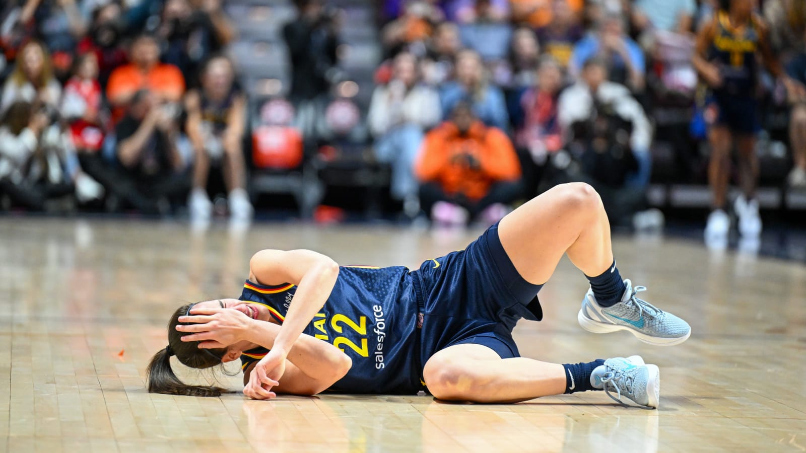 Fever's Clark, Sun's Carrington comment on Game 1 eye poke incident