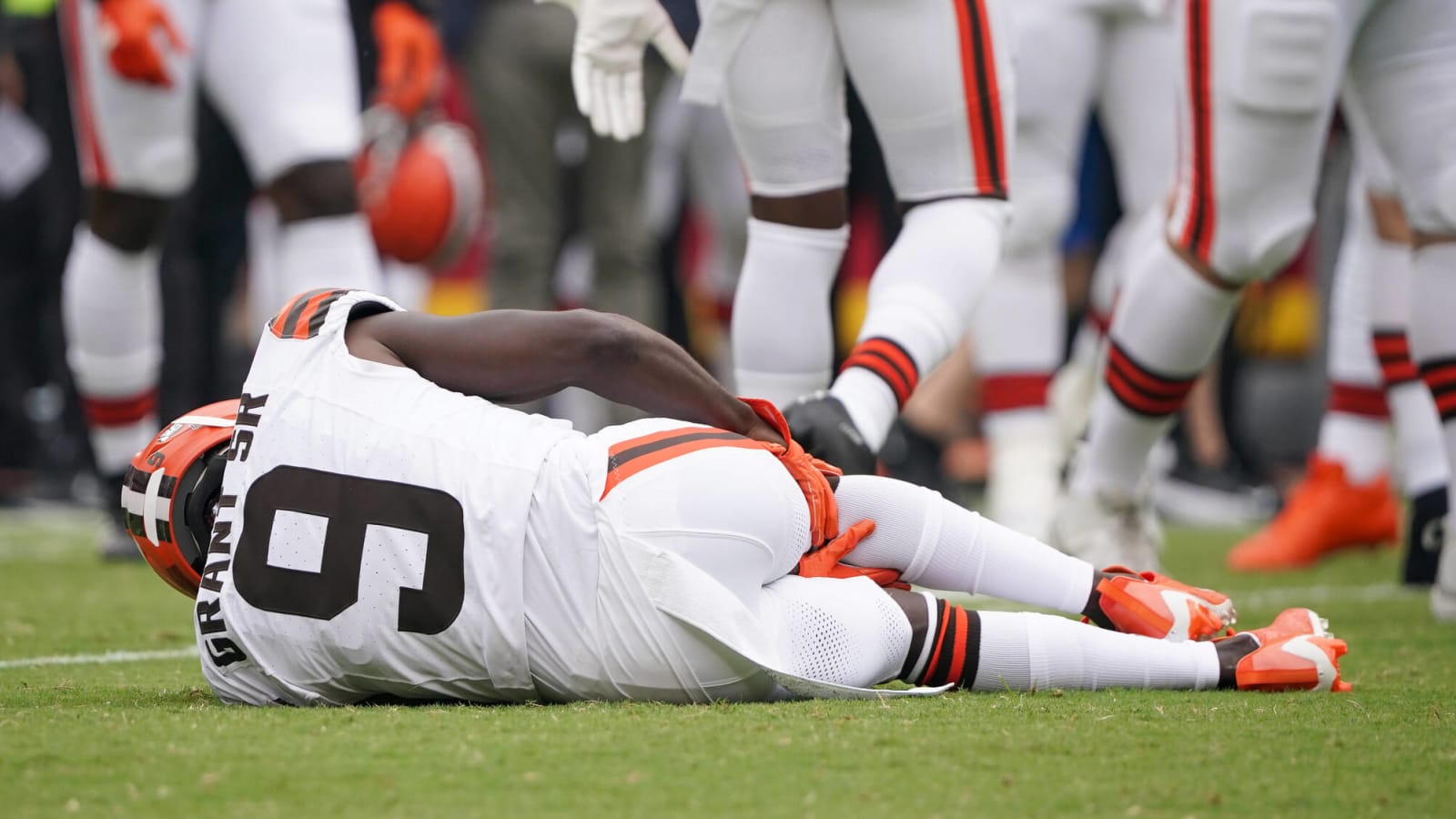 Browns WR Jakeem Grant Suffered Right Knee Injury