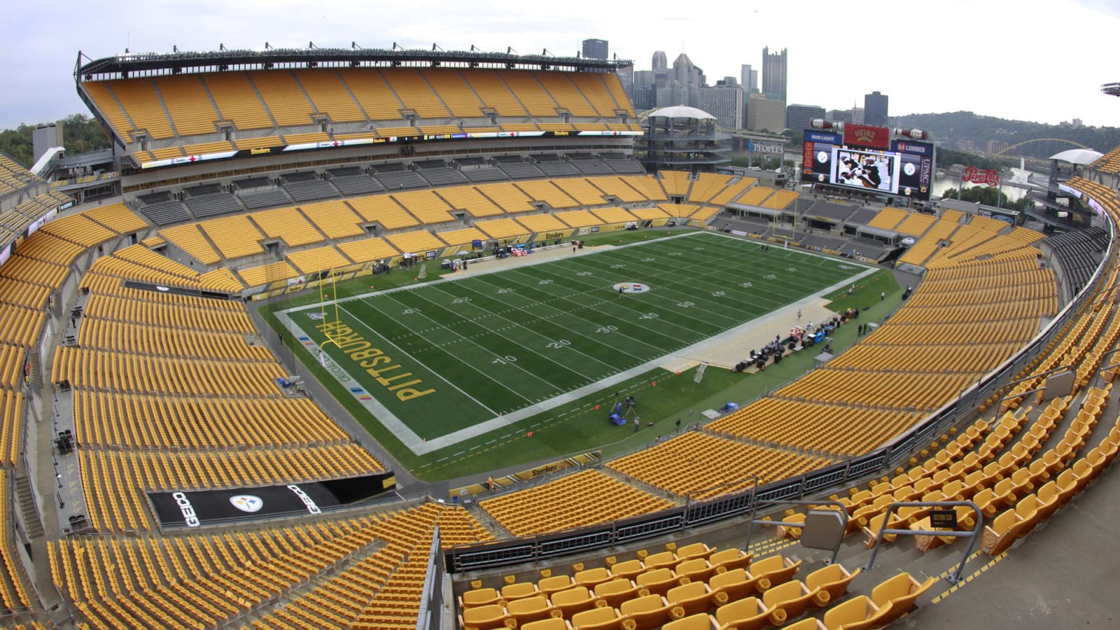 Browns-Steelers playoff crowd limited to family, friends