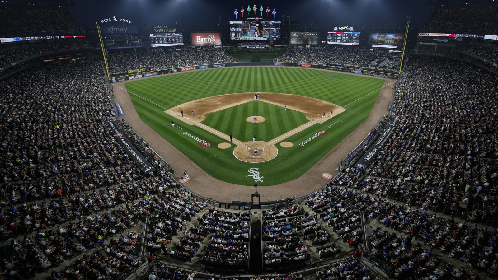 Miami Marlins attendance good but it trails first-year numbers at other new  stadiums