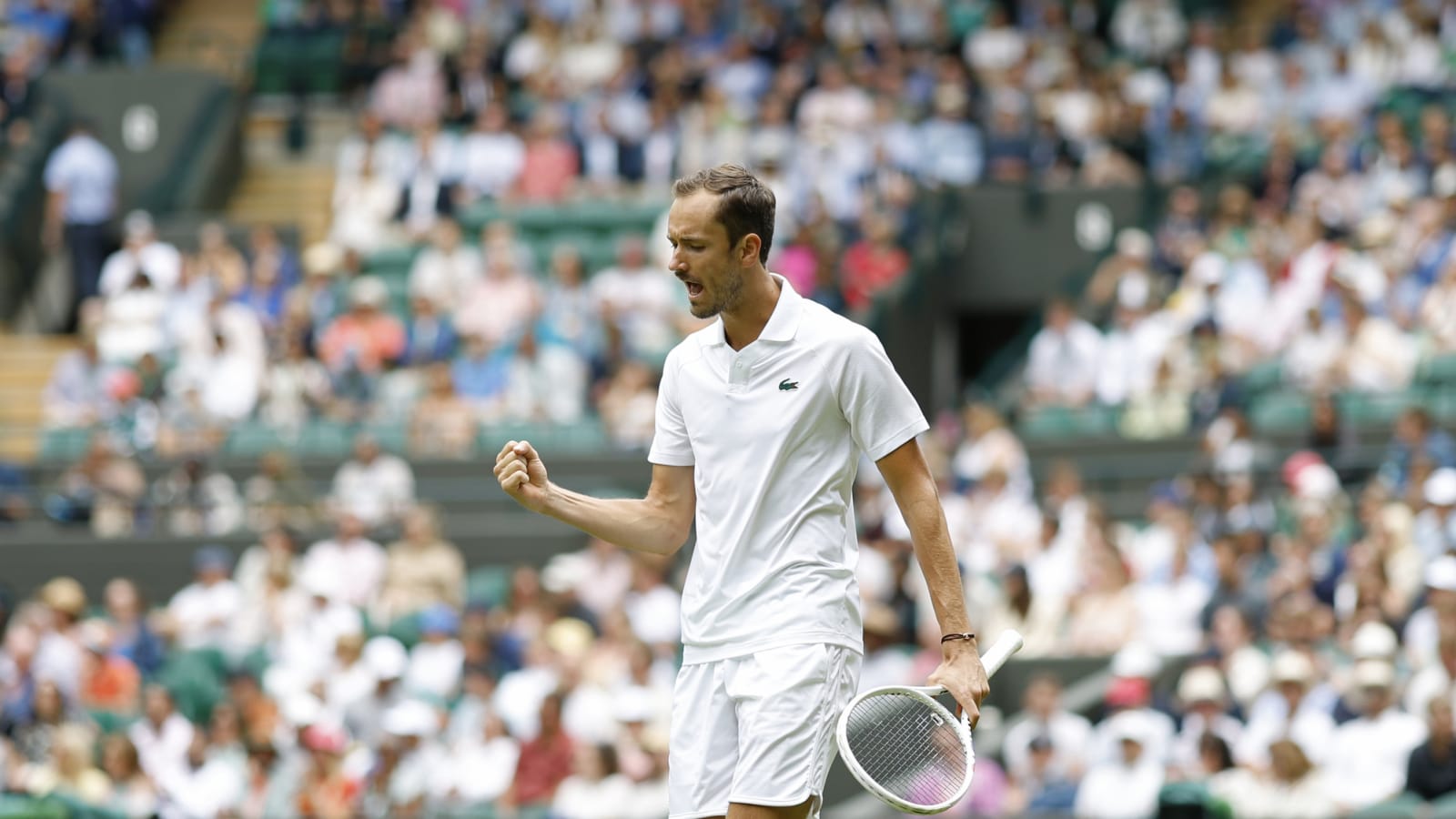 Daniil Medvedev Up And Running In Wimbledon With Easy Win Over American