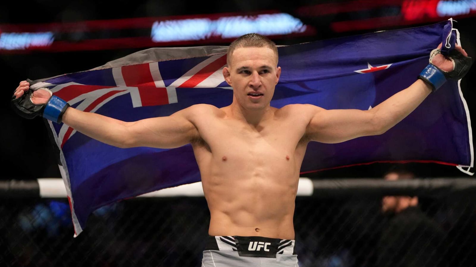 Kai Kara-France Knocks Out Steve Erceg at UFC 305