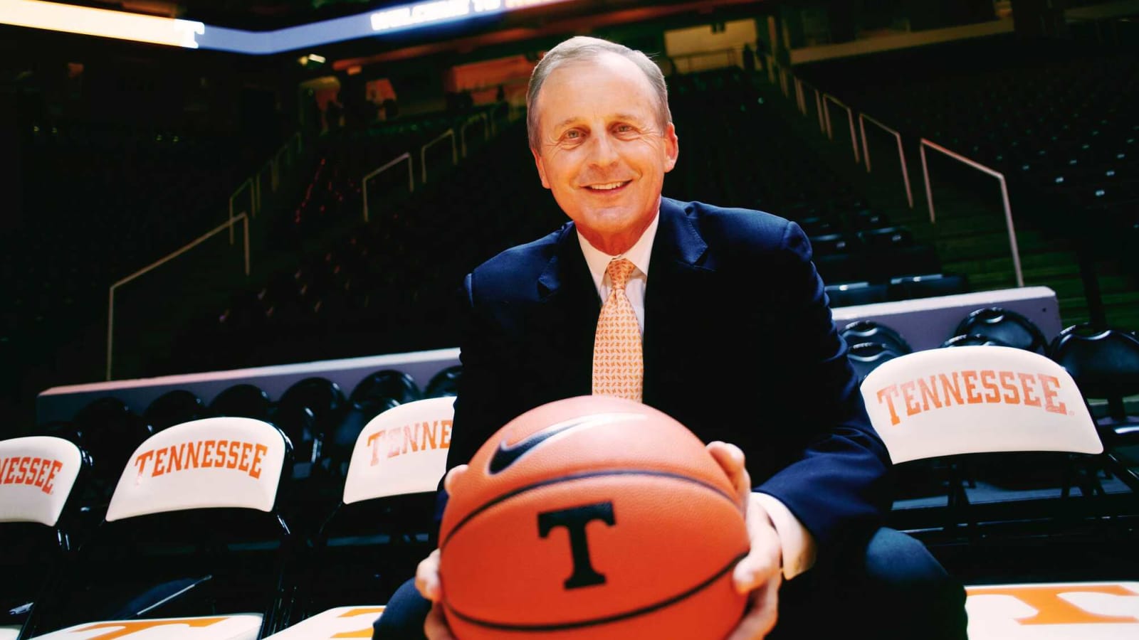 Tennessee Vols head basketball coach Rick Barnes addresses retirement