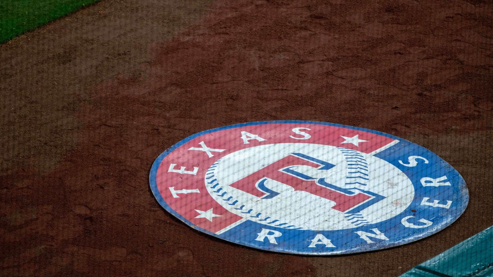 Texas Rangers announcer taking time away for mental health reasons