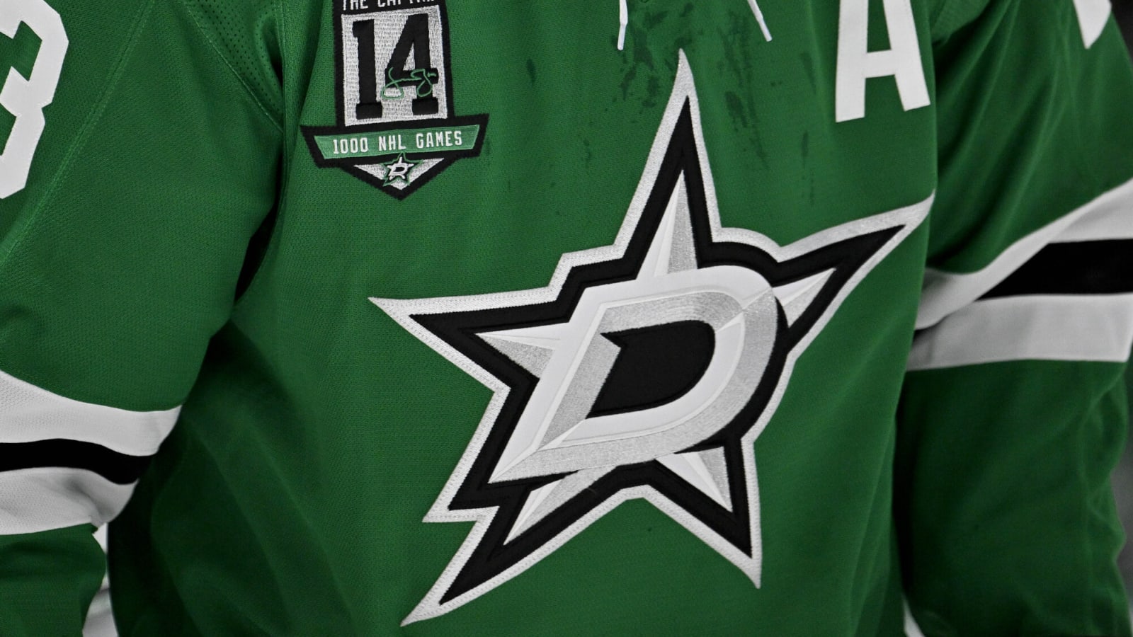 Dallas Stars Executives Accused Of Exploiting Youth Hockey Families In Disgusting Fashion