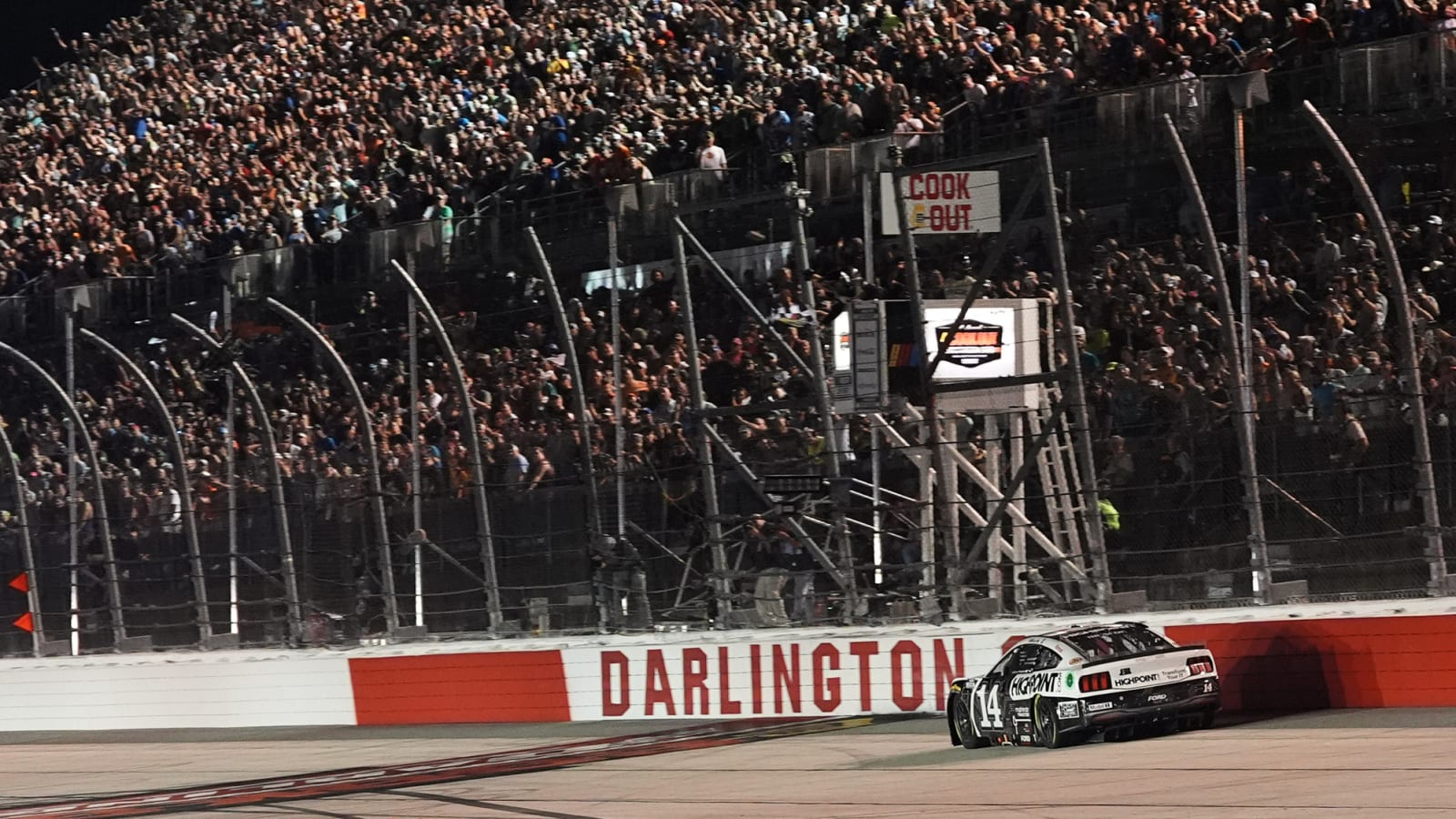 Darlington Throwback Weekend – Schedule & Highlights