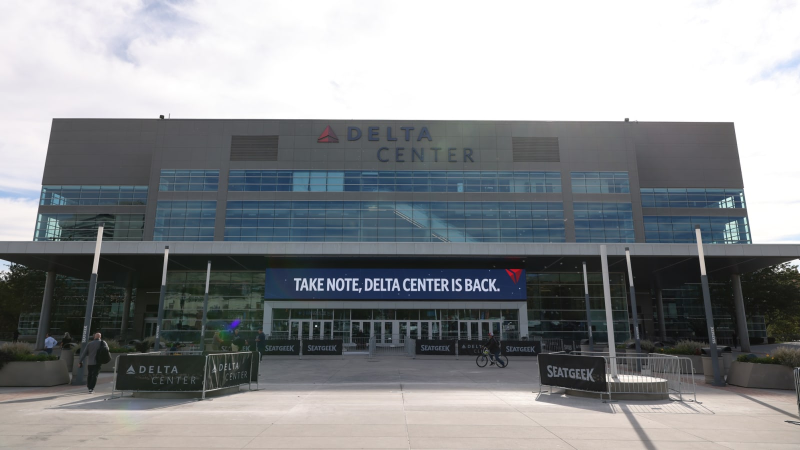 Delta Center's obstructed seats are nothing new for NHL franchise