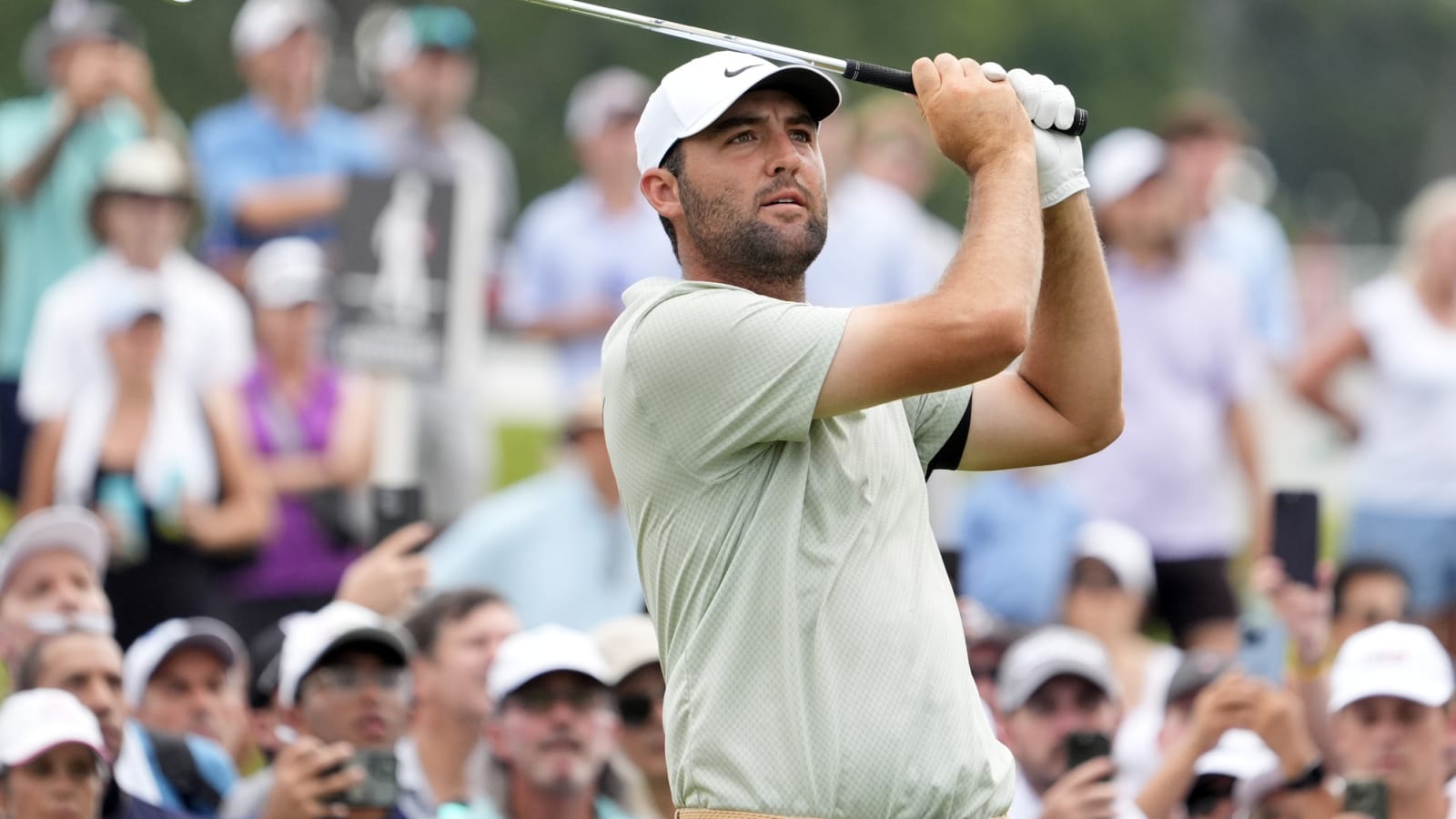 'Showdown' in Sin City points toward new horizons for PGA Tour, LIV Golf