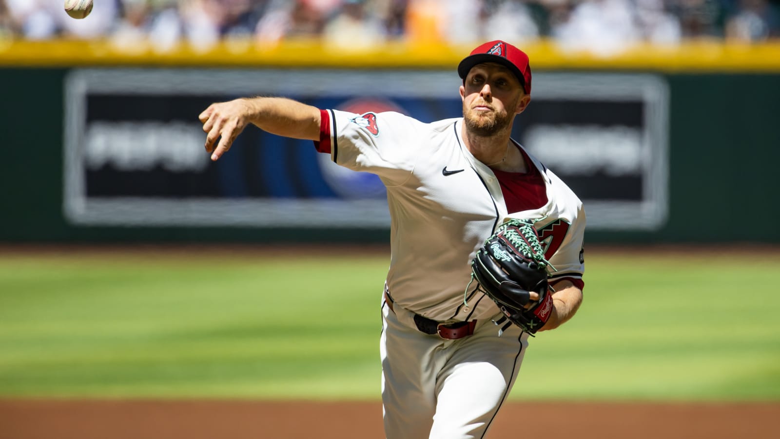 Merrill Kelly expresses desire to stay in Arizona