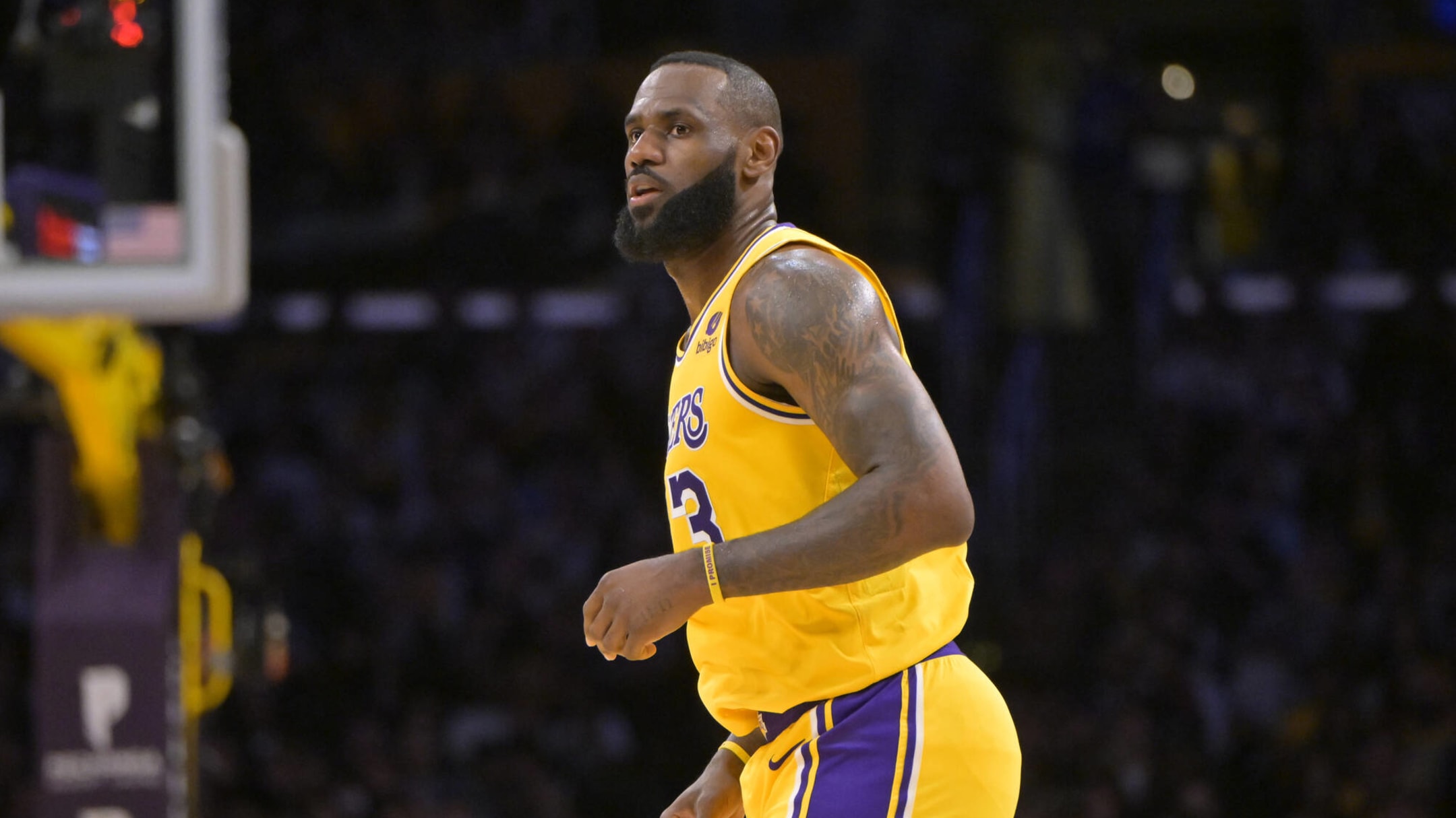 18 year old lebron sales