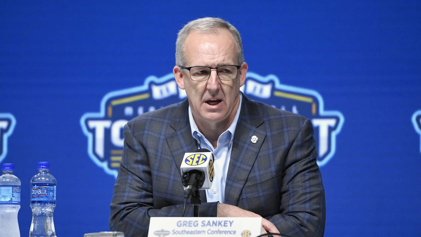 SEC commissioner takes shot at Big Ten, ACC