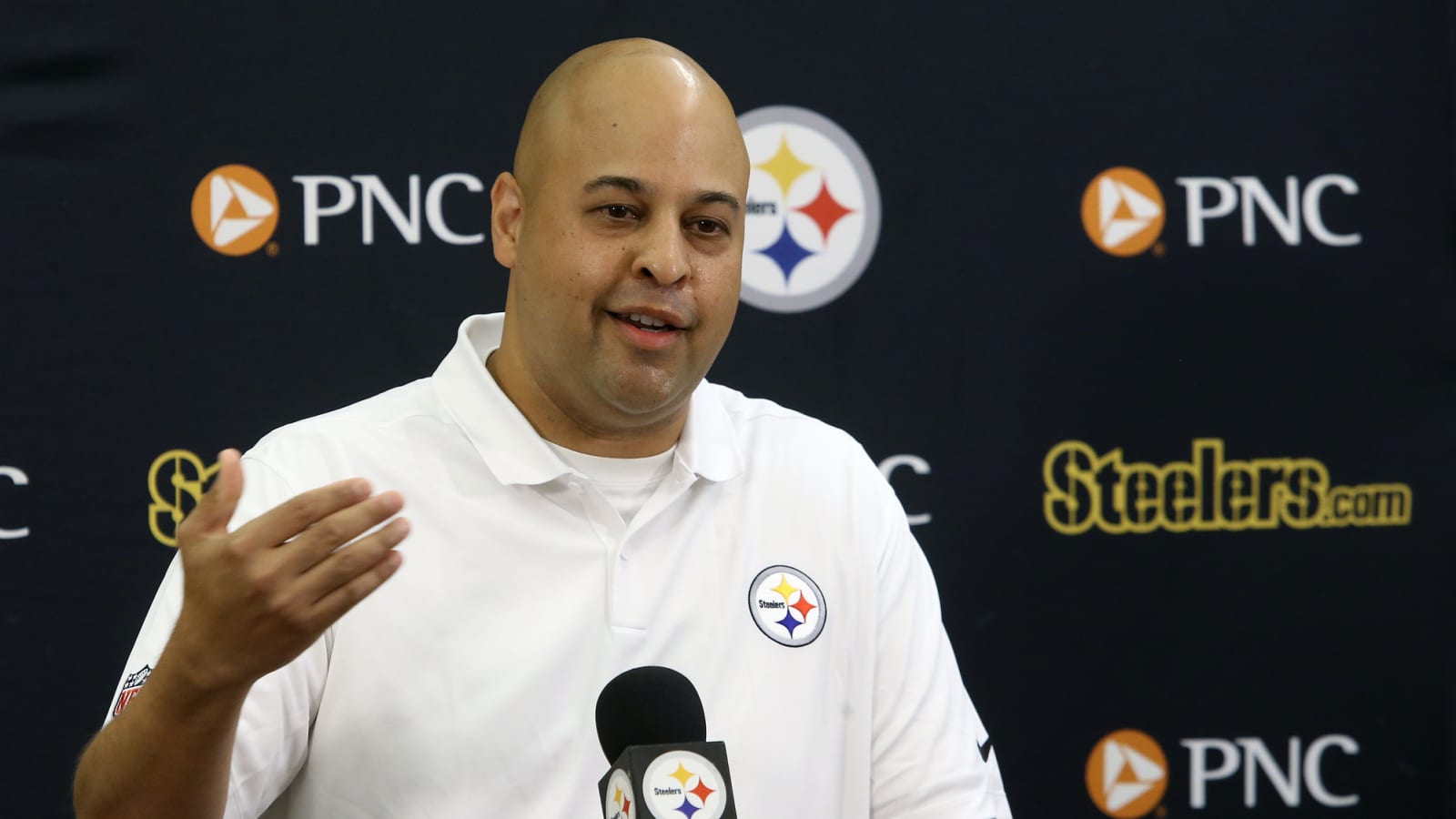 Steelers Could Seek Reunion In Pittsburgh With New Name Floating Around