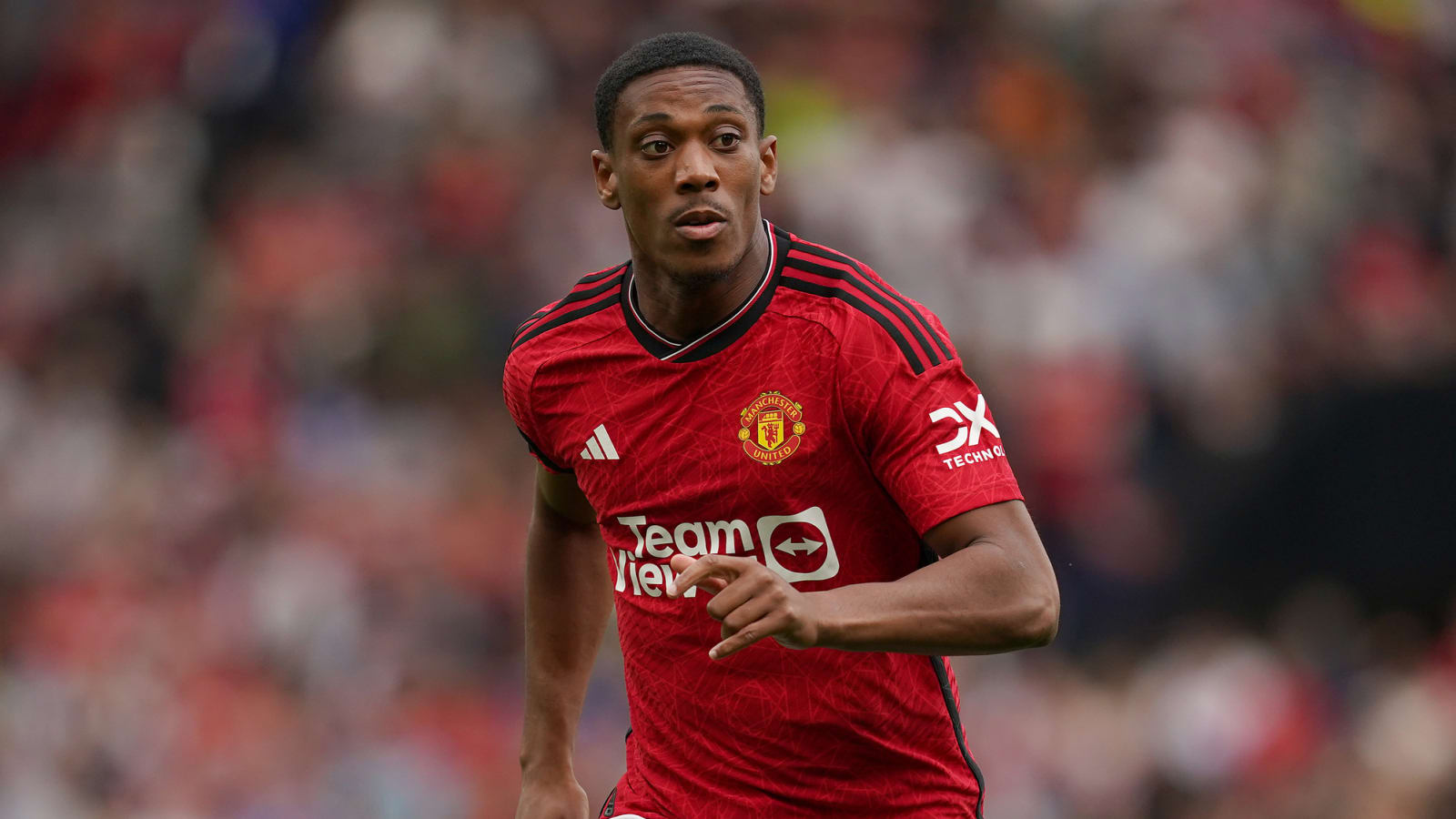 317-time Man Utd player left without club as talks collapse over contract demands