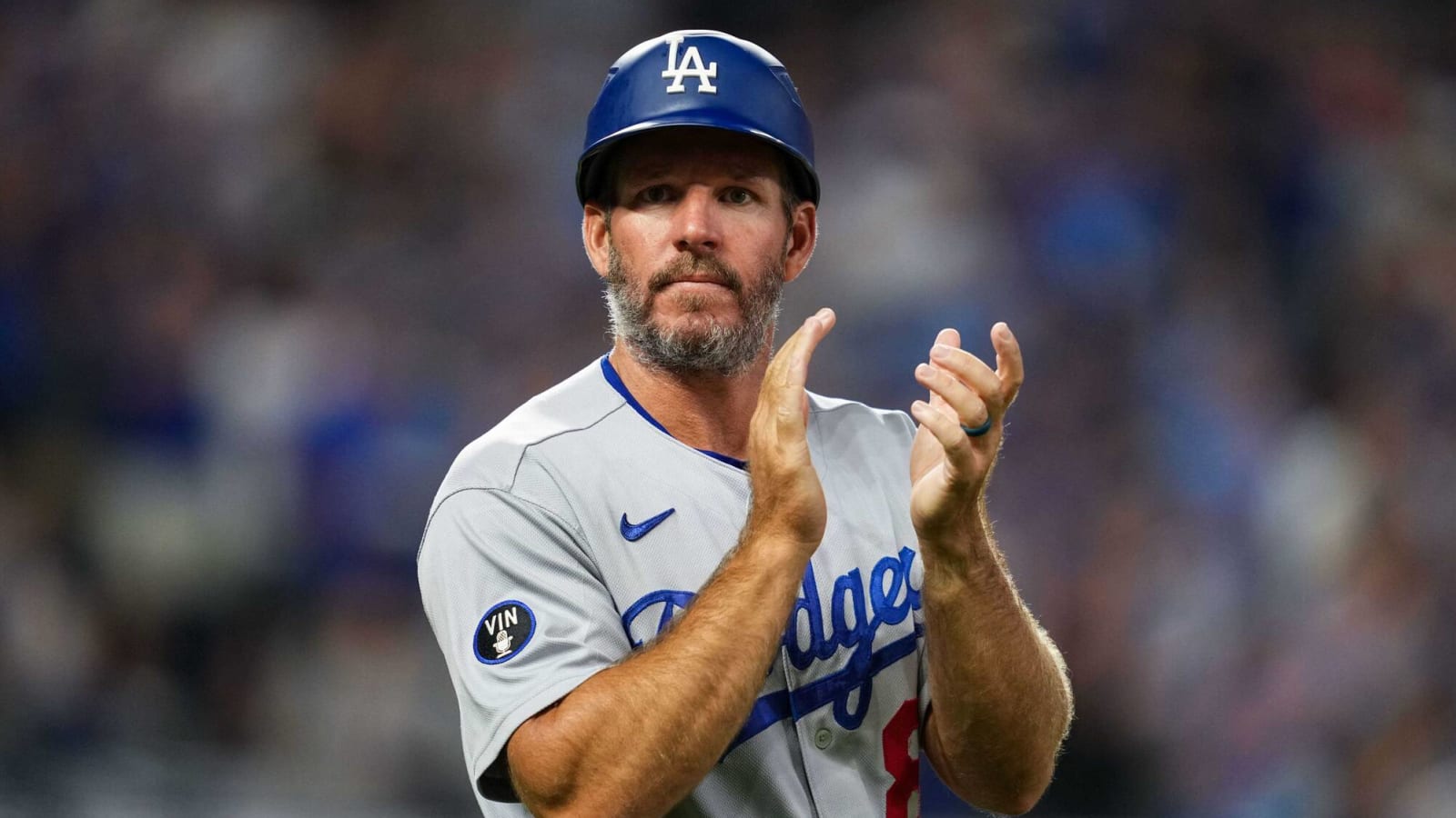 Guardians interview Dodgers first base coach for managerial opening