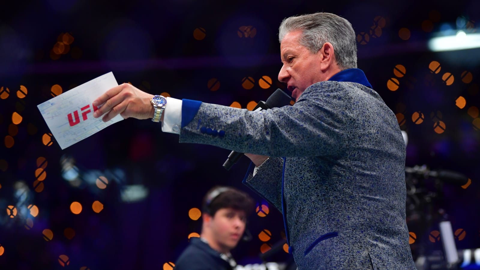 ‘Bruce Blooper!’… UFC fans react as Bruce Buffer announces the wrong winner during UFC Mexico City prelims