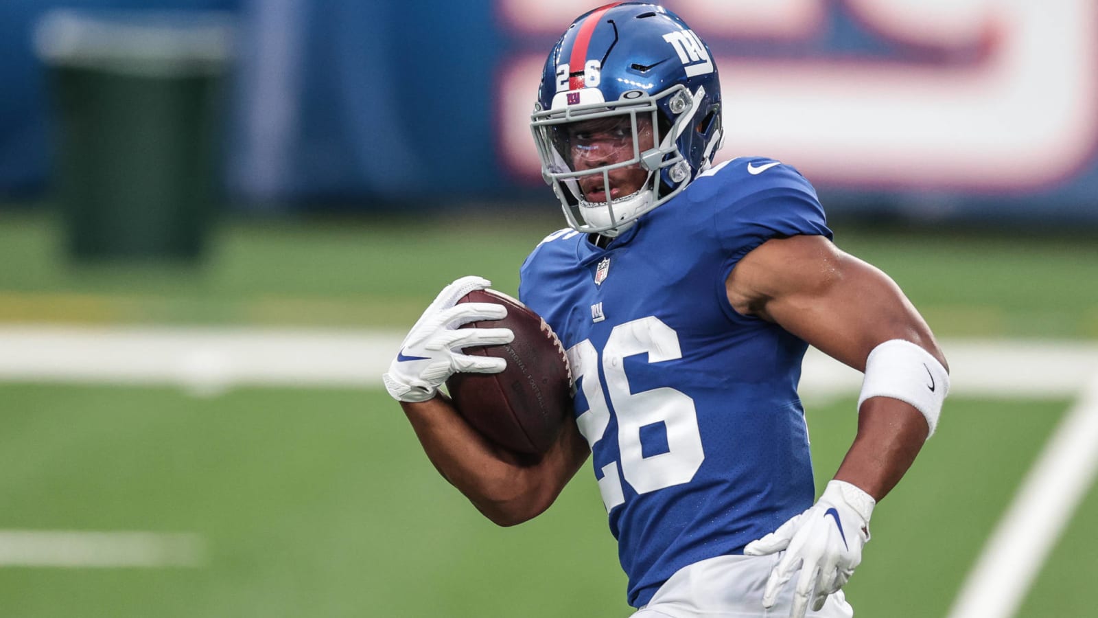 Giants exercise fifth-year option on RB Saquon Barkley