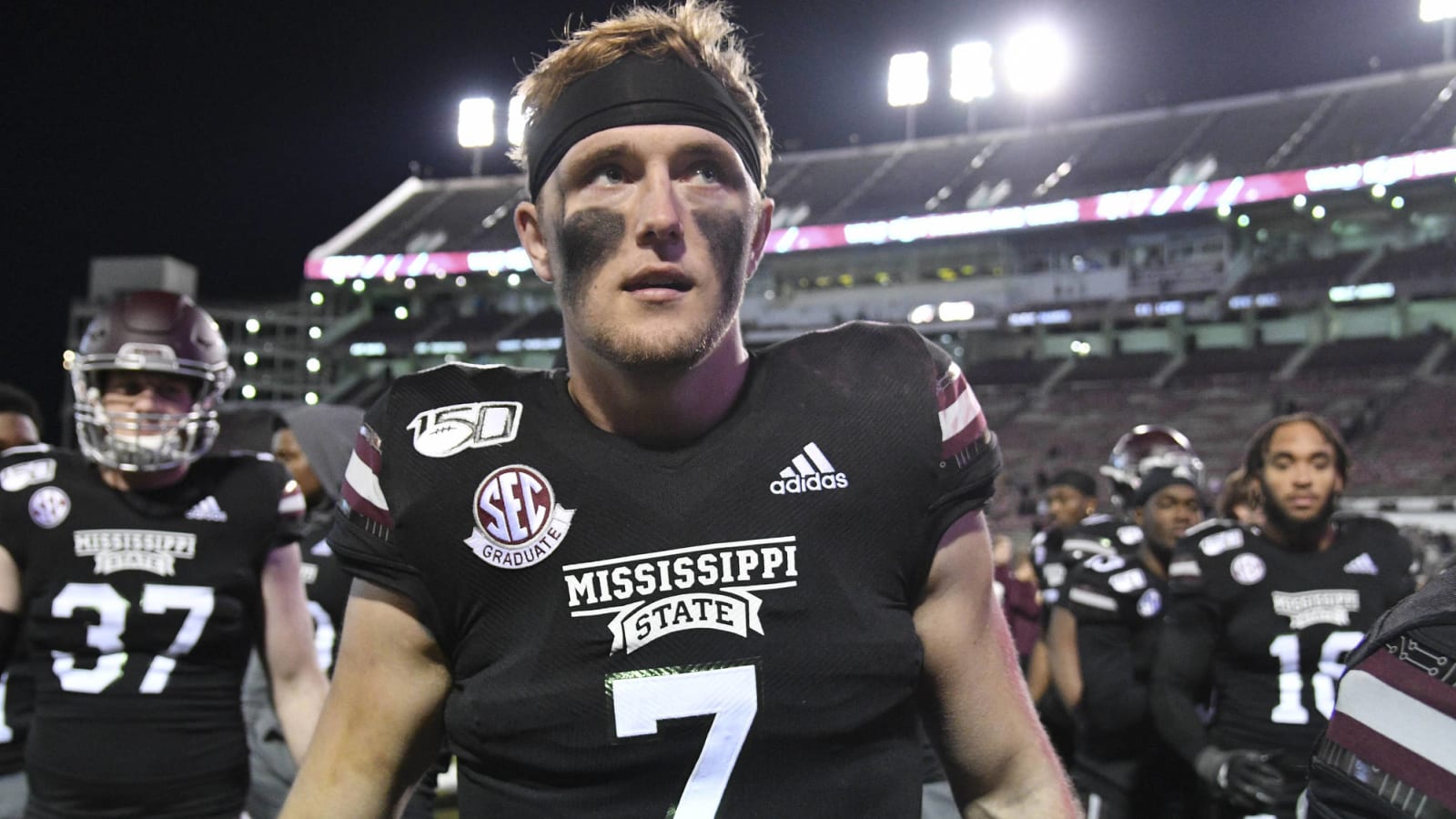 Miss State makes QB change before bowl game due to fight