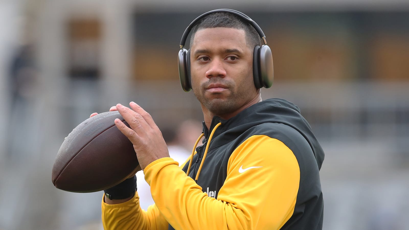 Contract details suggest what Giants expect from Russell Wilson