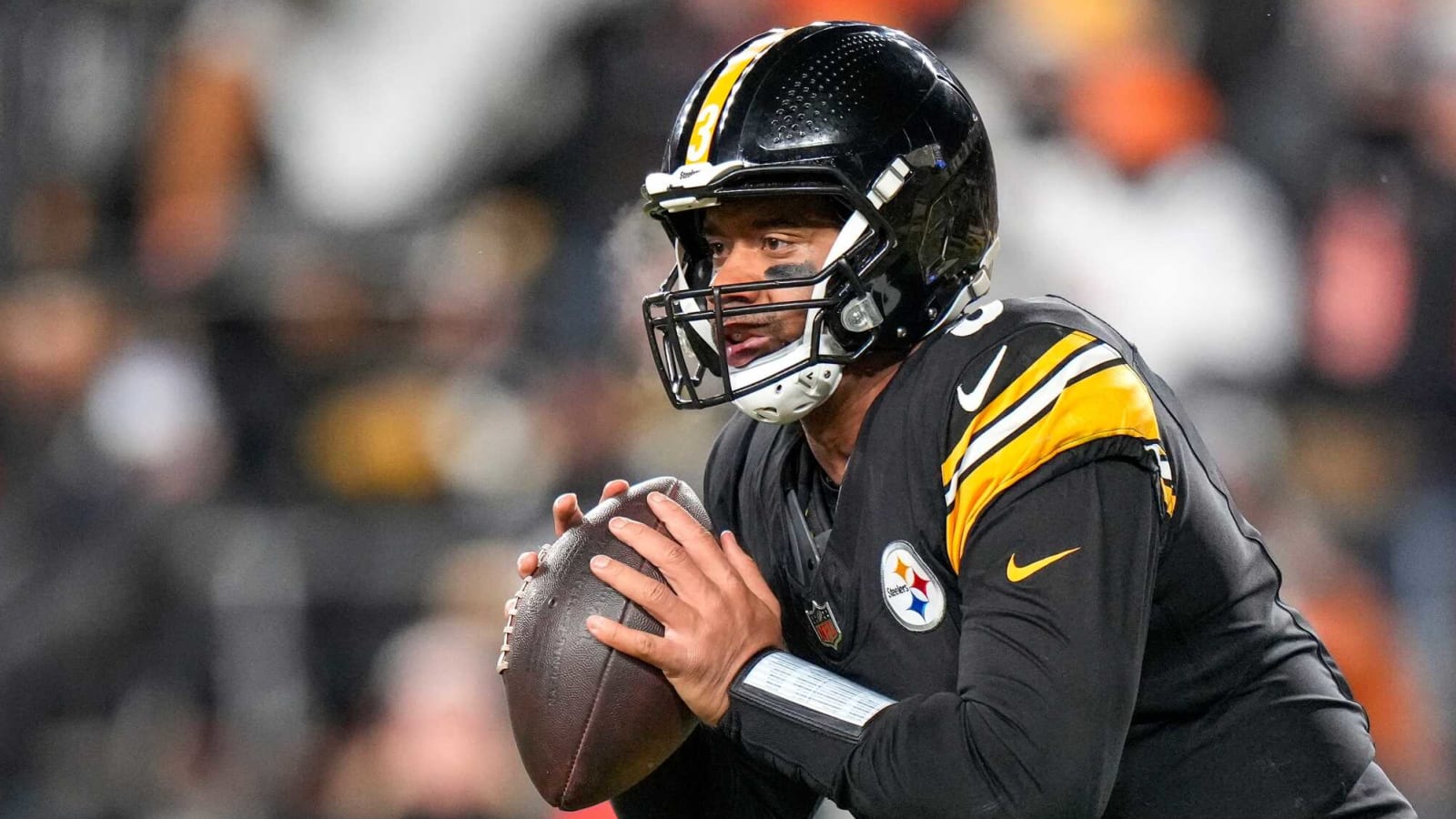 Steelers' Ben Roethlisberger Critical Of Russell Wilson's Late-Game Decision Against Bengals In Week 18