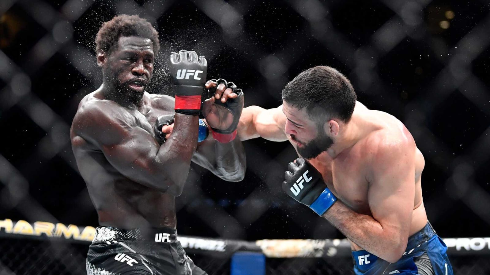 Cannonier Stops Rodrigues At UFC Vegas 102
