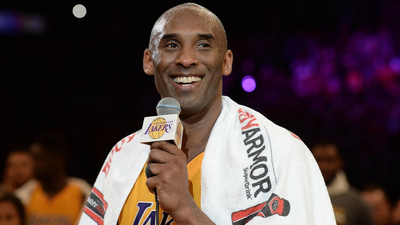 Towel Kobe Bryant wore during farewell speech sold for insane money