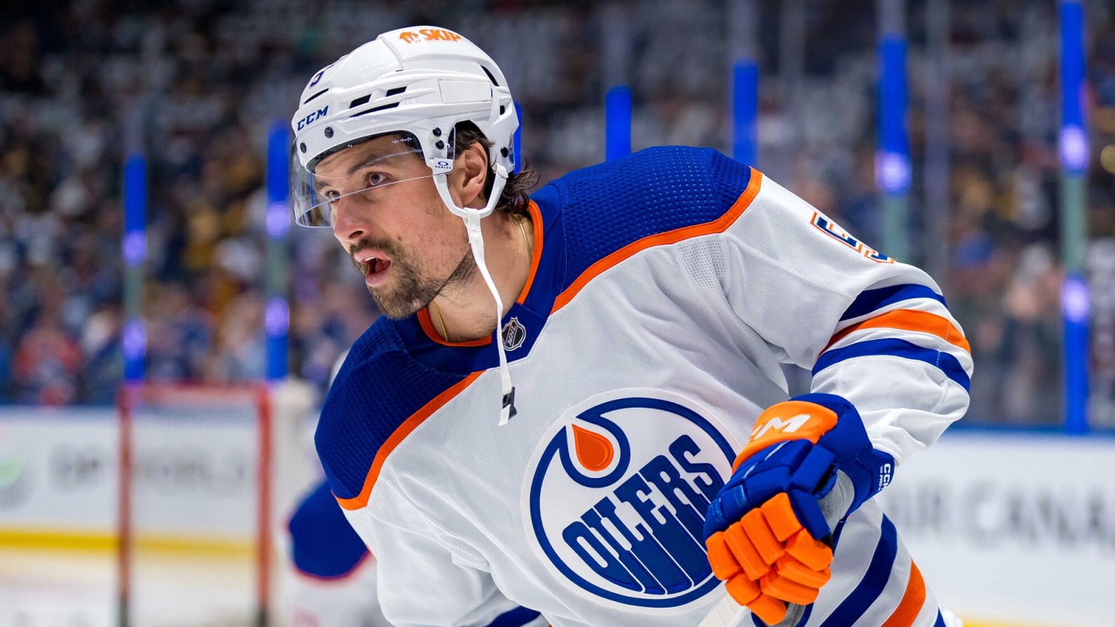 Oilers interested in shedding contracts of these two defensemen