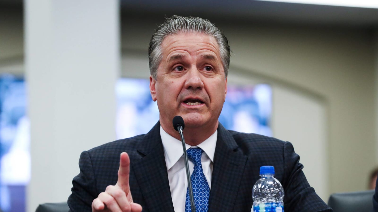 Arkansas Razorbacks: Fans React to John Calipari Securing Commitment of Gifted Kentucky Wildcats Asset