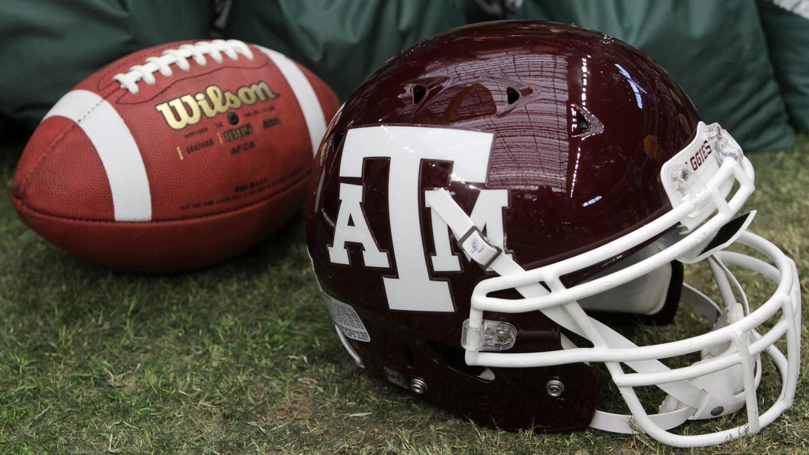 Elko snags first recruiting win for Texas A&M by flipping DL