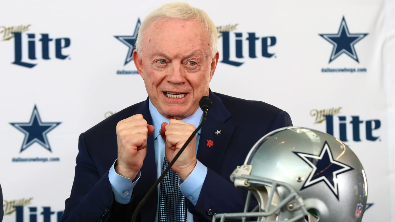 Watch: Frank Caliendo does hilarious Jerry Jones impersonation