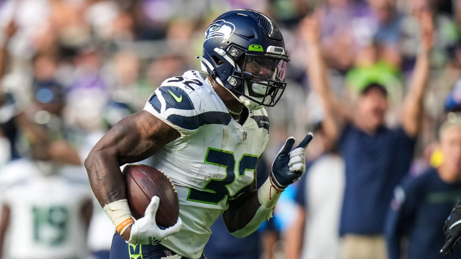 Status of Seahawks' Carson still unknown after neck surgery