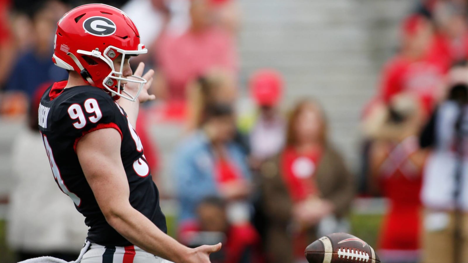 Watch: Georgia's Brett Thorson crushes the punt of the year