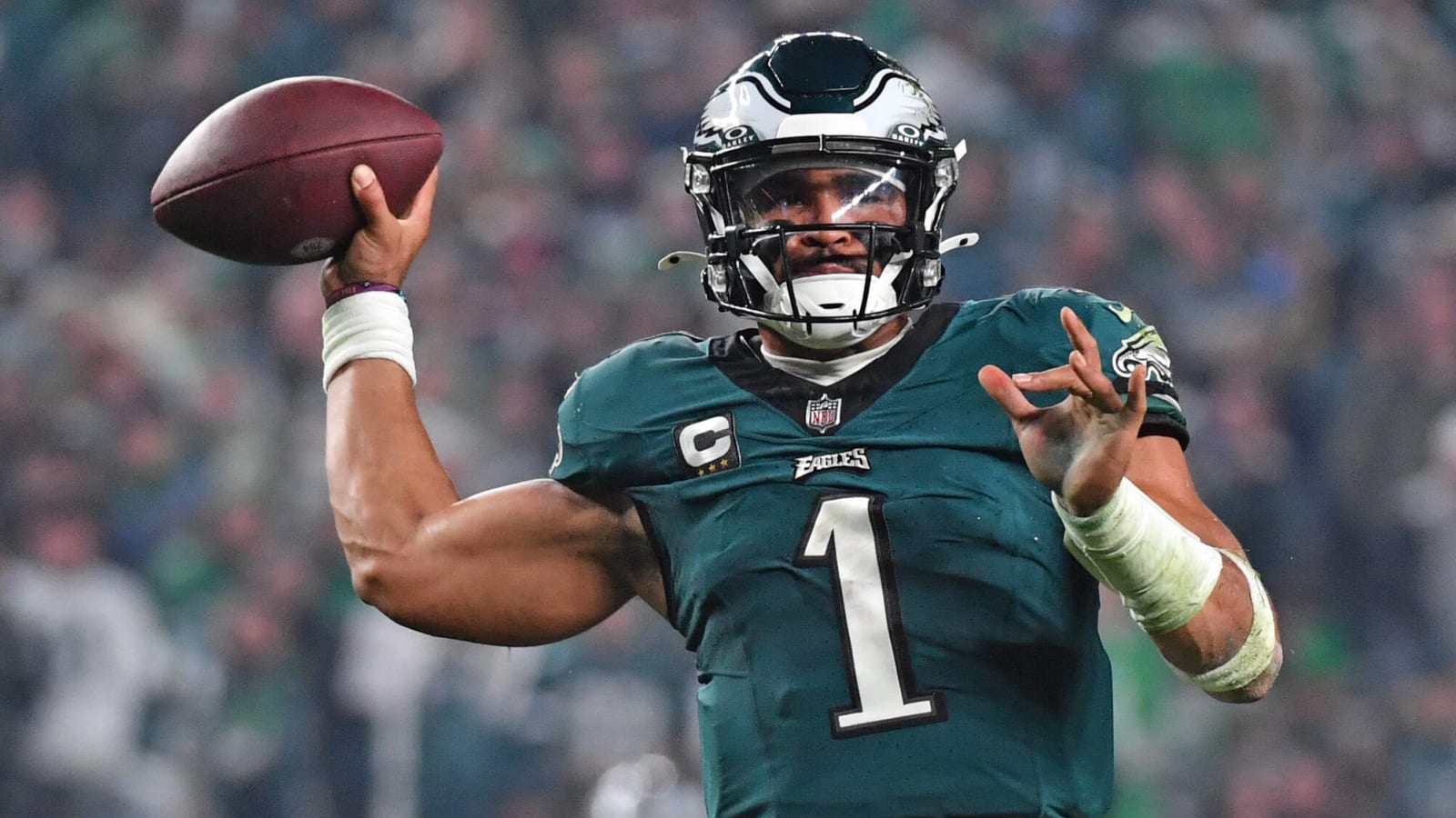 Former NFL QB has outrageous take on Eagles' Jalen Hurts, Marcus Mariota
