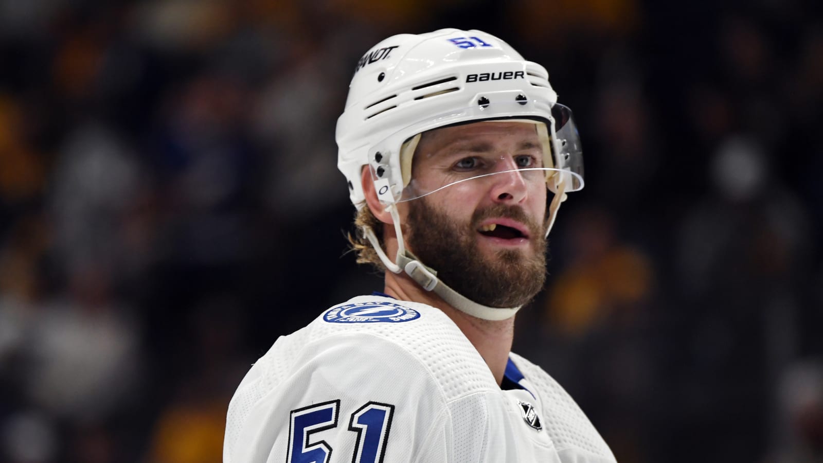 Red Wings recall veteran left winger on emergency loan
