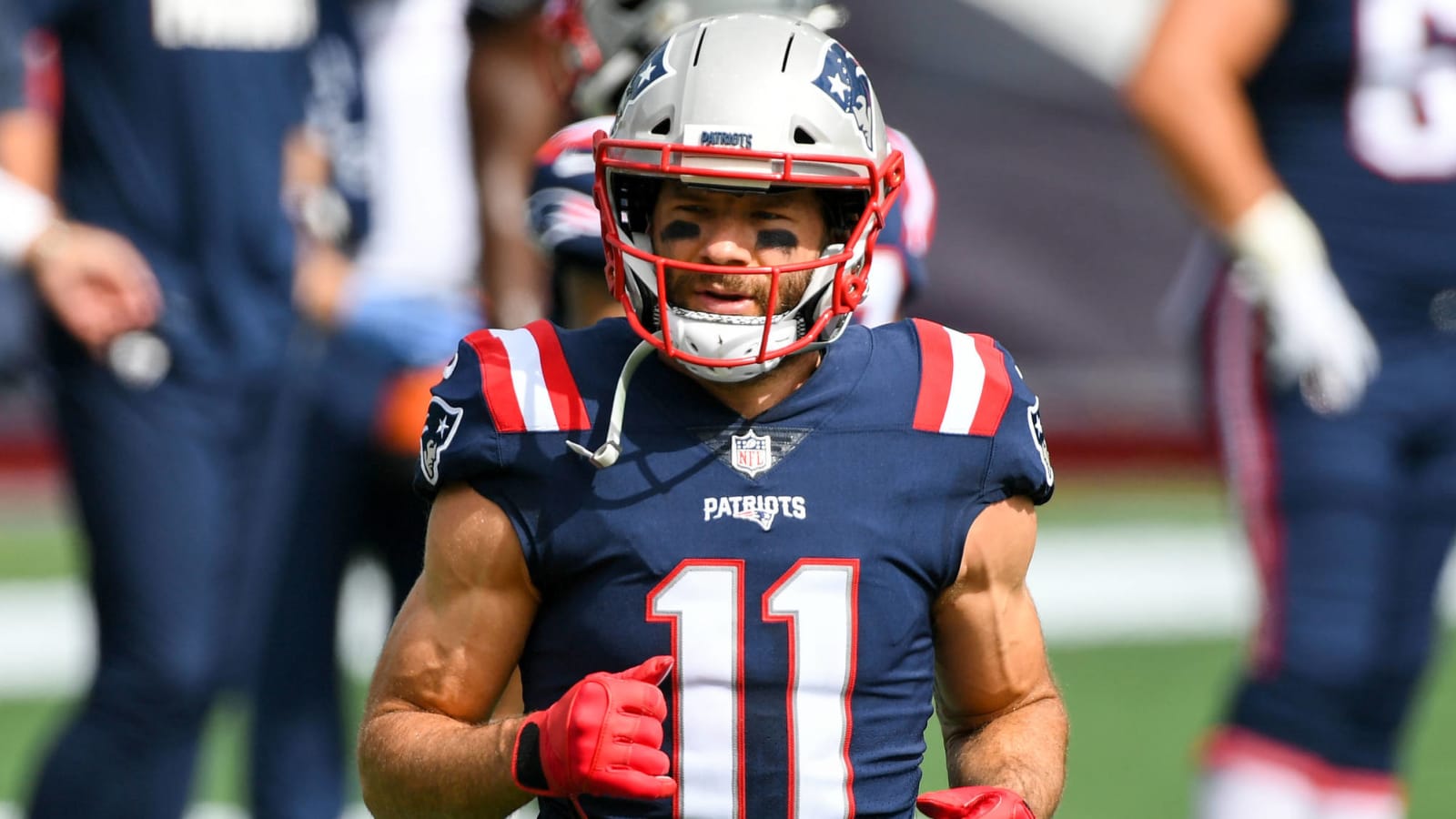 Patriots to honor Julian Edelman Sunday