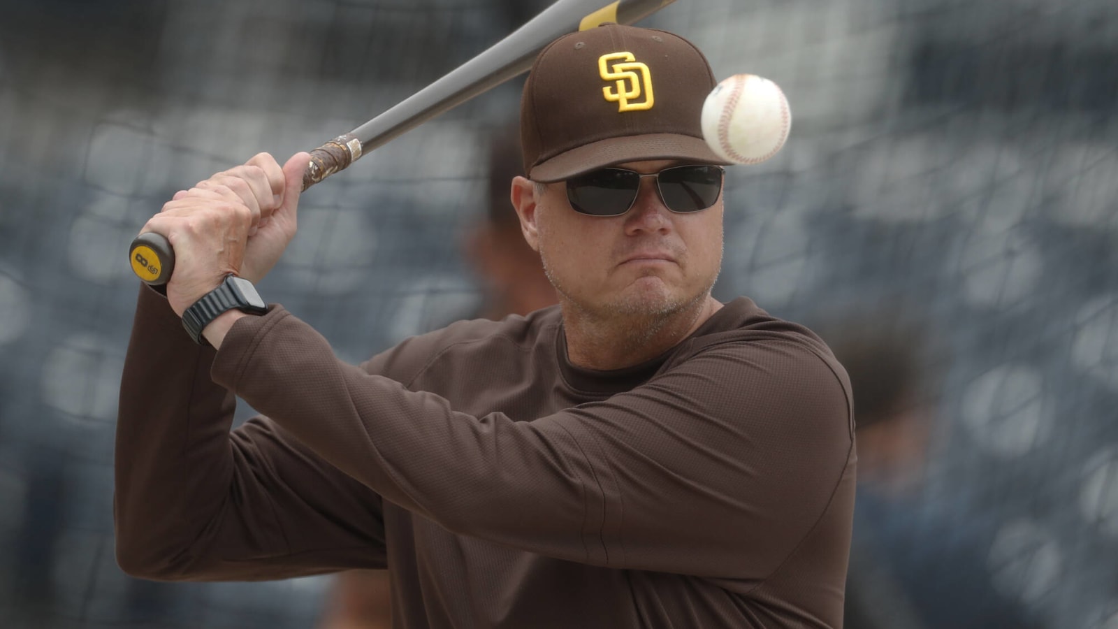 Padres make decision on new manager