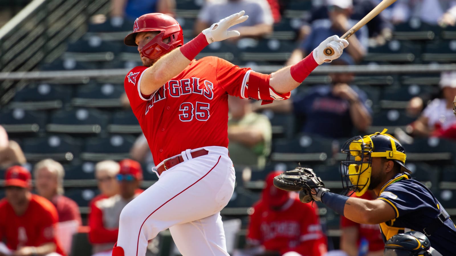 Angels rally late, pull off 4-1 victory over Diamondbacks